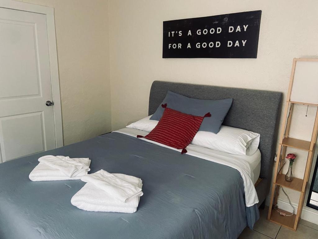 Pretty Private Room, Near The Airport - Free Parking - 01 Маями Екстериор снимка